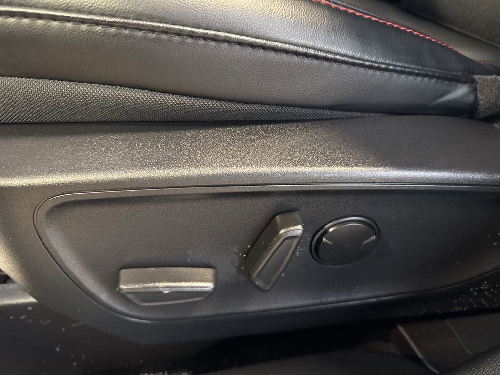 Used 2025 Ford Escape ST-Line AWD/4WD image 23