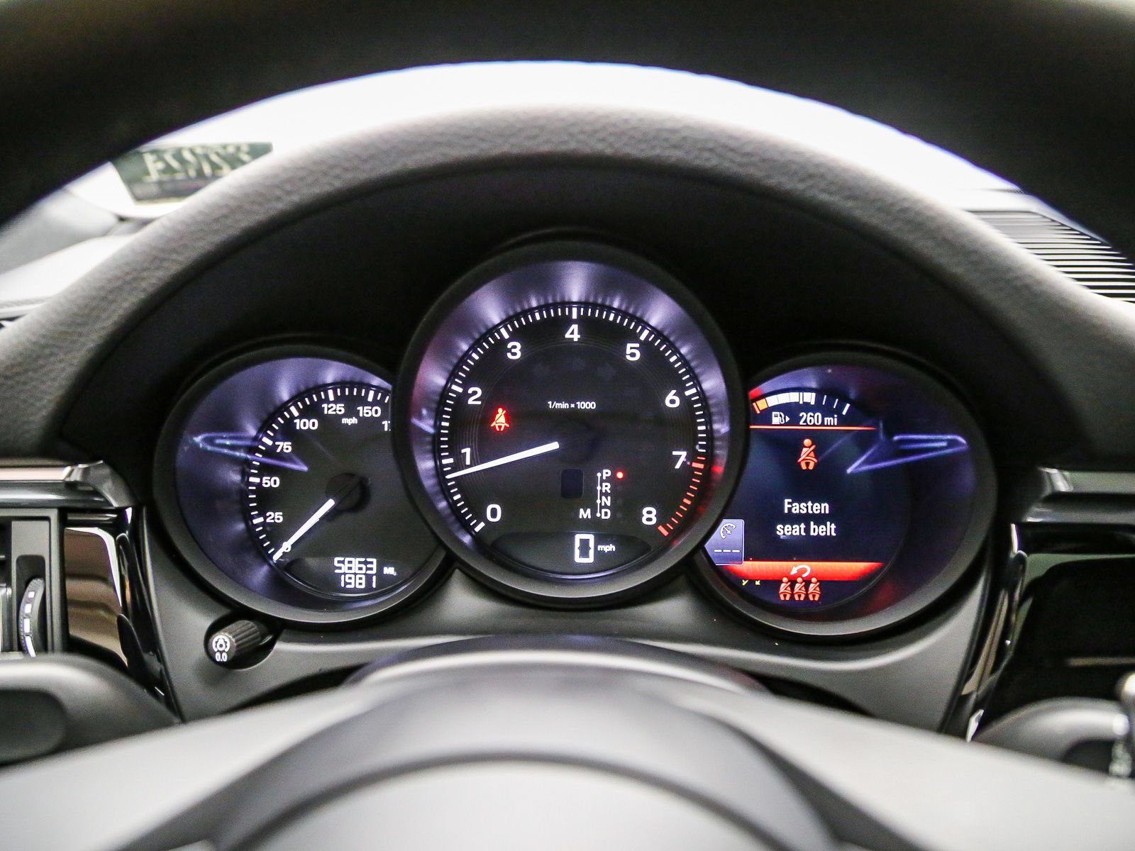 Certified 2026 Porsche Macan AWD/4WD image 28