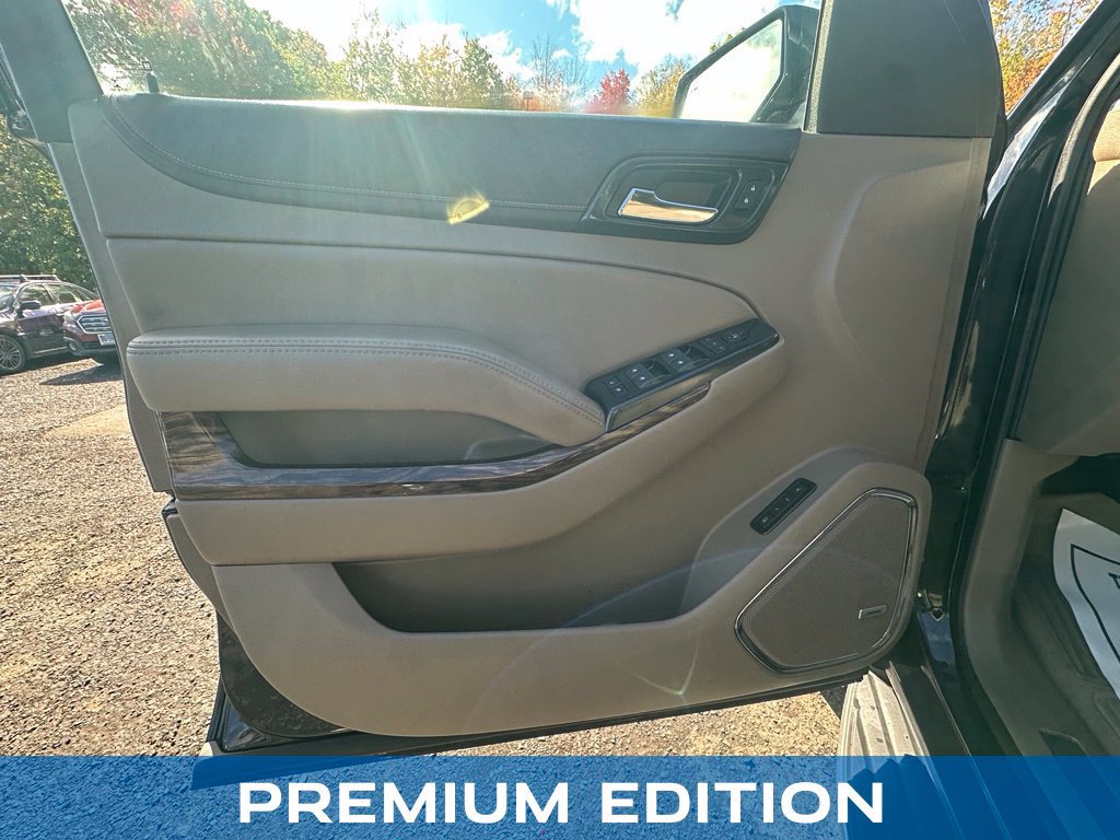 Used 2018 GMC Yukon XL SLT w/ Premium Edition AWD/4WD image 11