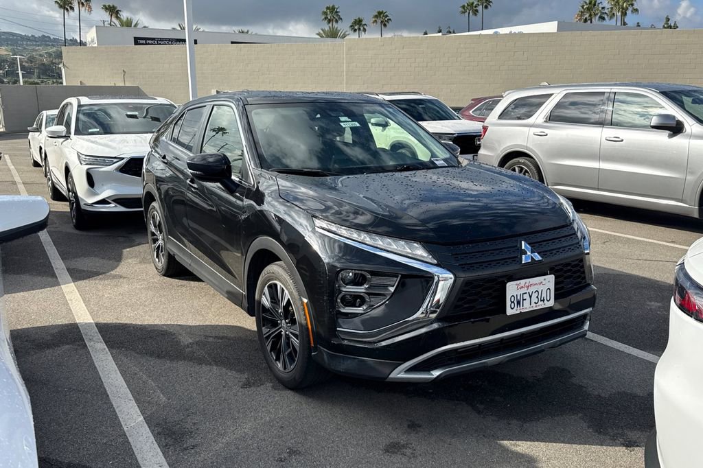 Used 2022 Mitsubishi Eclipse Cross FWD image 2
