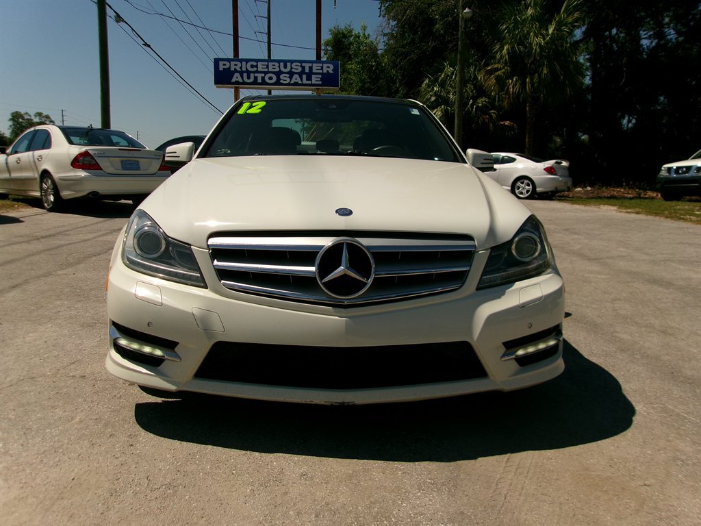Used 2012 Mercedes-Benz C 300 4MATIC Sedan w/ Lighting Pkg image 4