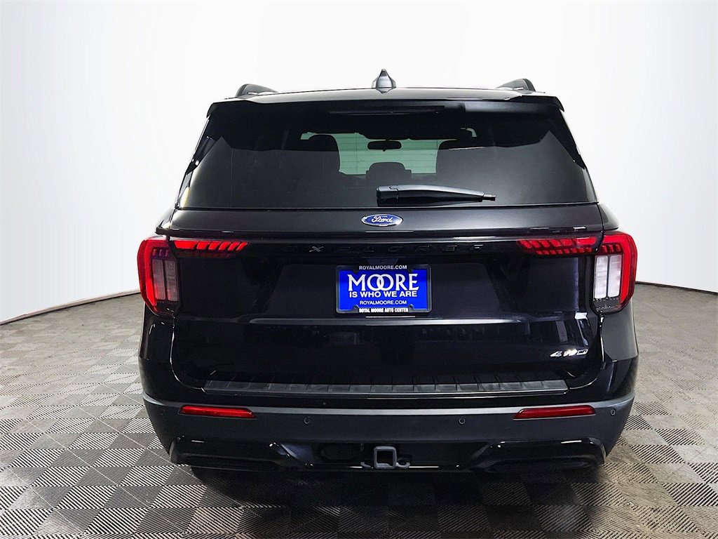 Used 2025 Ford Explorer ST-Line w/ ST-Line Street Pack image 7