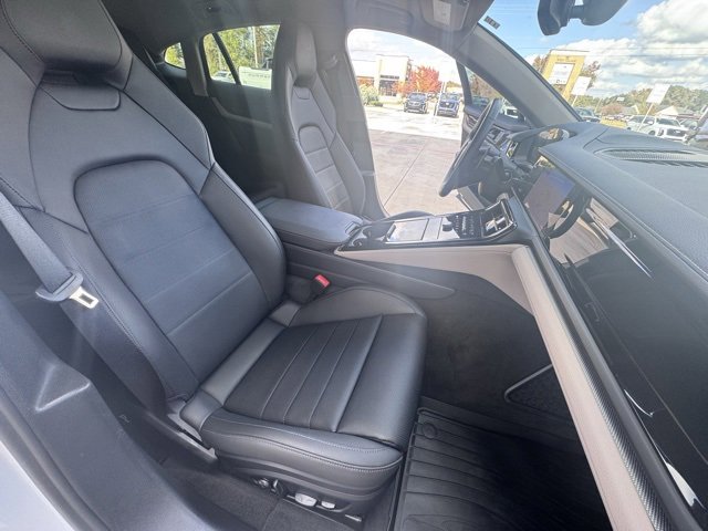 Used 2024 Porsche Panamera 4 image 9
