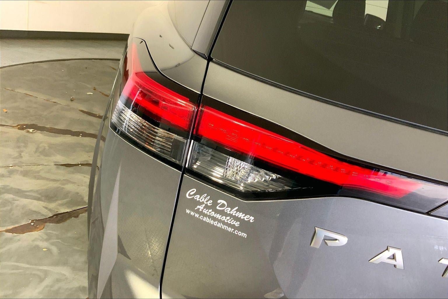 Used 2025 Nissan Pathfinder SV AWD/4WD image 19