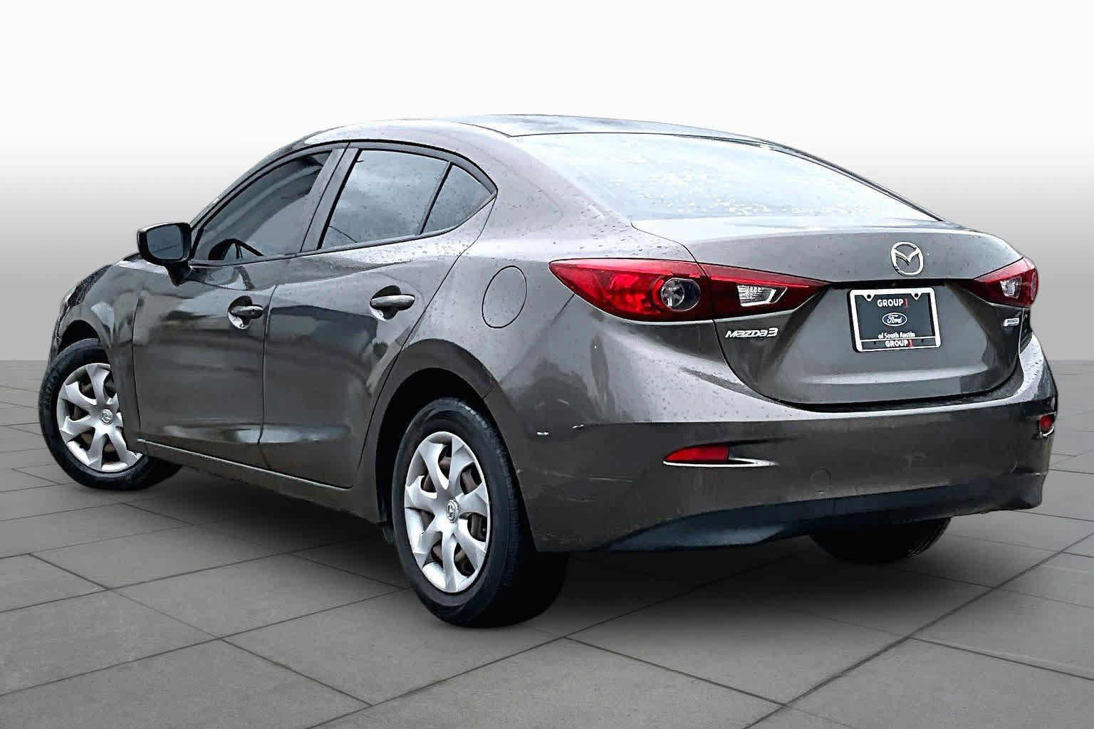 Used 2017 MAZDA MAZDA3 Sport FWD image 12