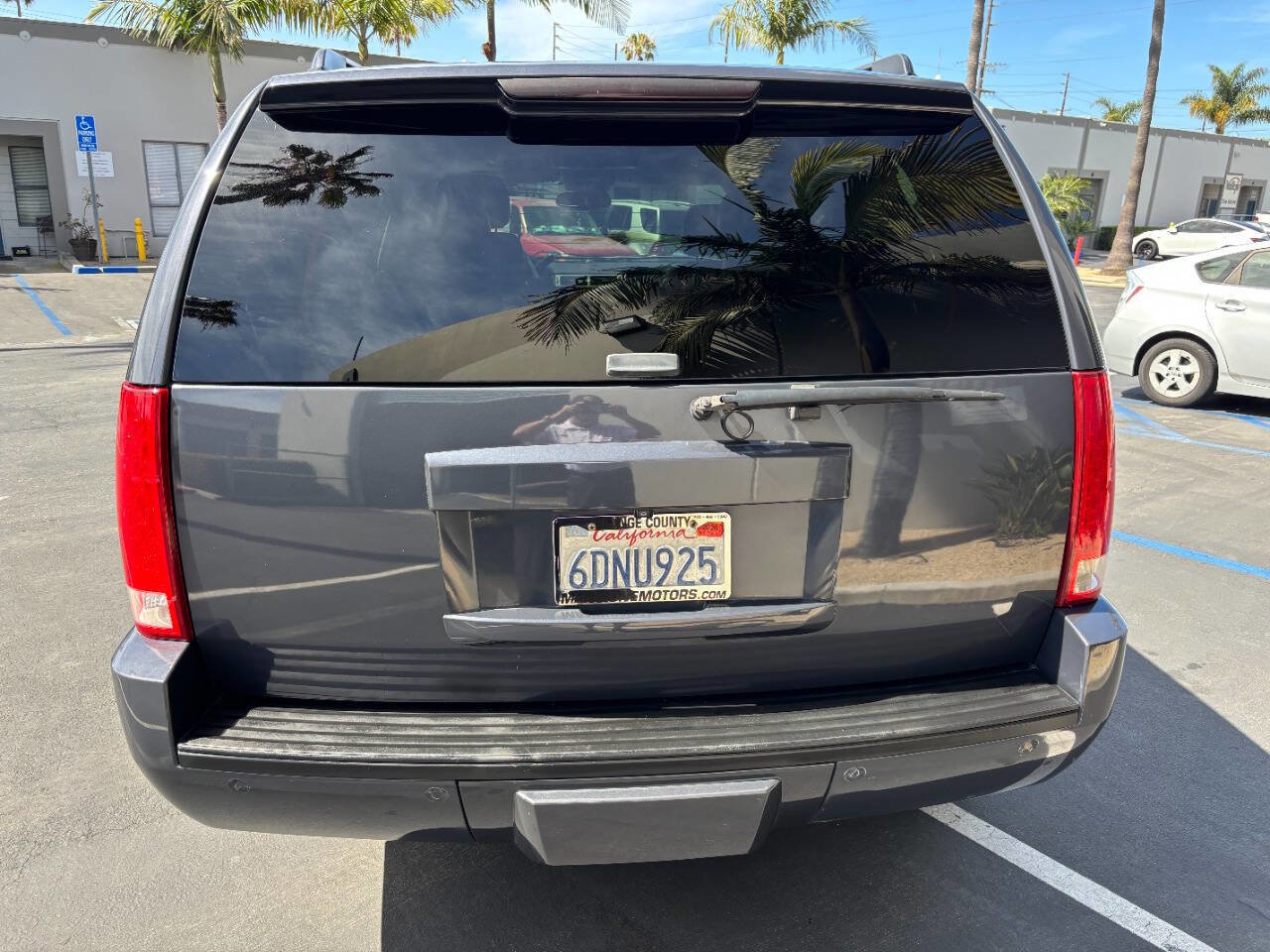 Used 2008 GMC Yukon Denali AWD/4WD image 4