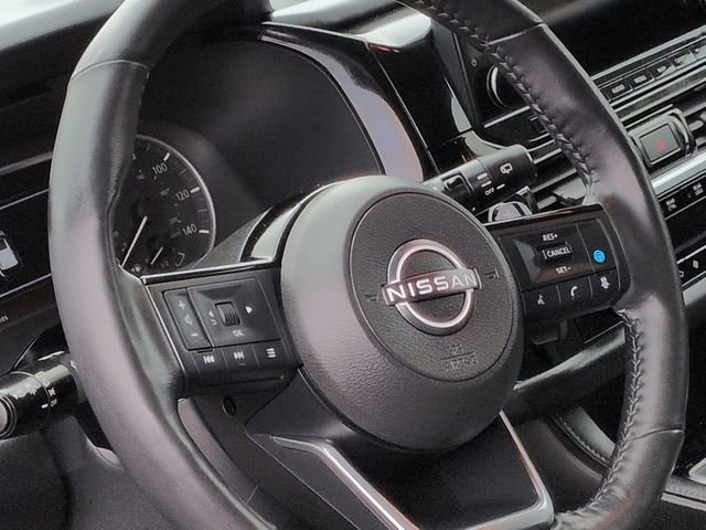 Used 2023 Nissan Pathfinder SL AWD/4WD image 31