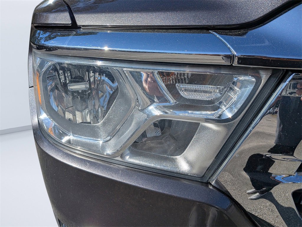 Used 2023 RAM 1500 Laramie image 9