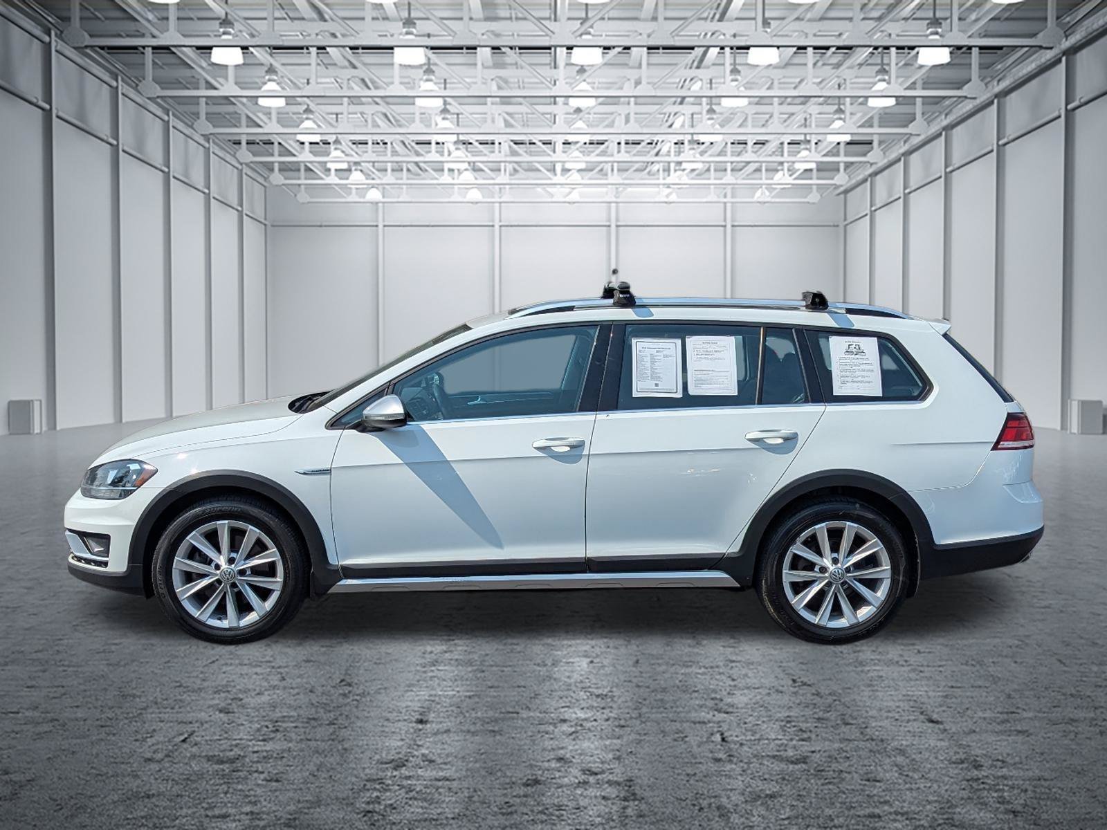 Used 2018 Volkswagen Golf Alltrack AWD/4WD image 2