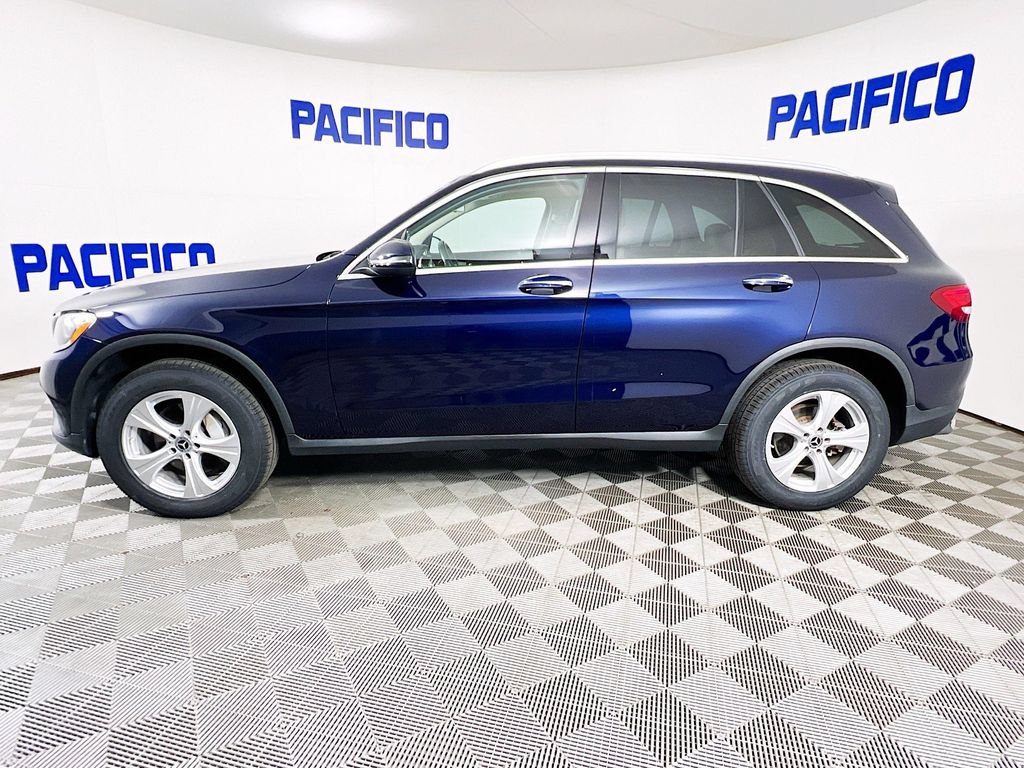 Used 2018 Mercedes-Benz GLC 300 4MATIC image 4