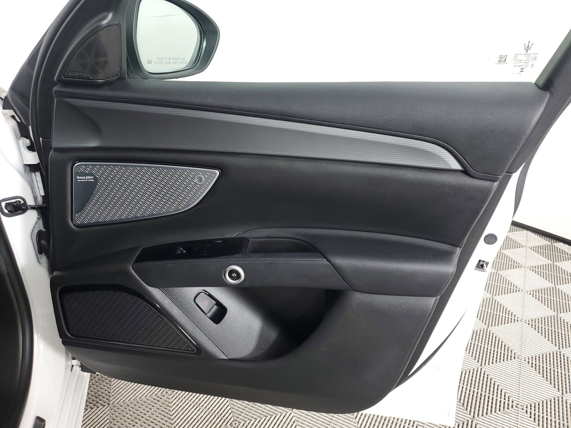 Used 2024 Maserati Grecale GT image 23