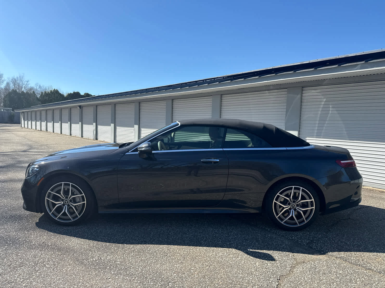 Used 2023 Mercedes-Benz E 450 4MATIC Cabriolet image 2