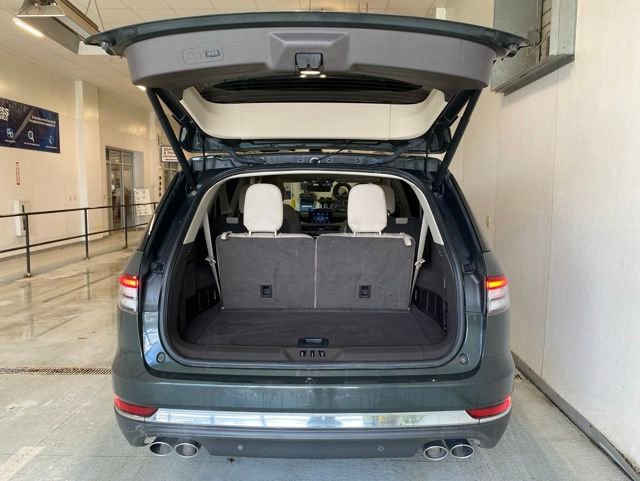 Used 2022 Lincoln Aviator Reserve w/ Elements Package Plus AWD/4WD image 8