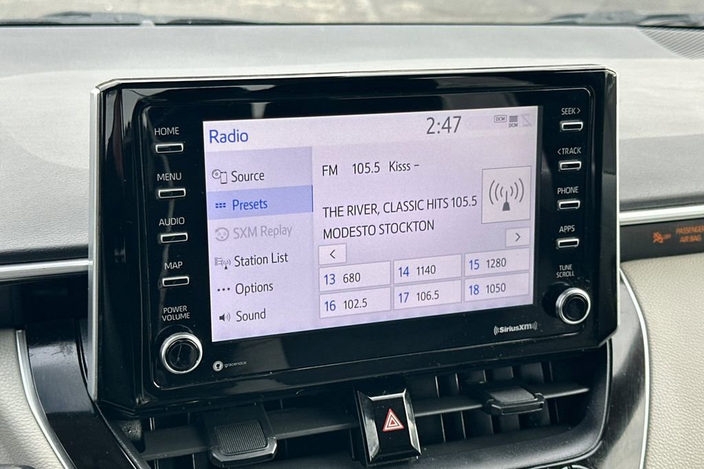 Used 2021 Toyota Corolla LE image 14