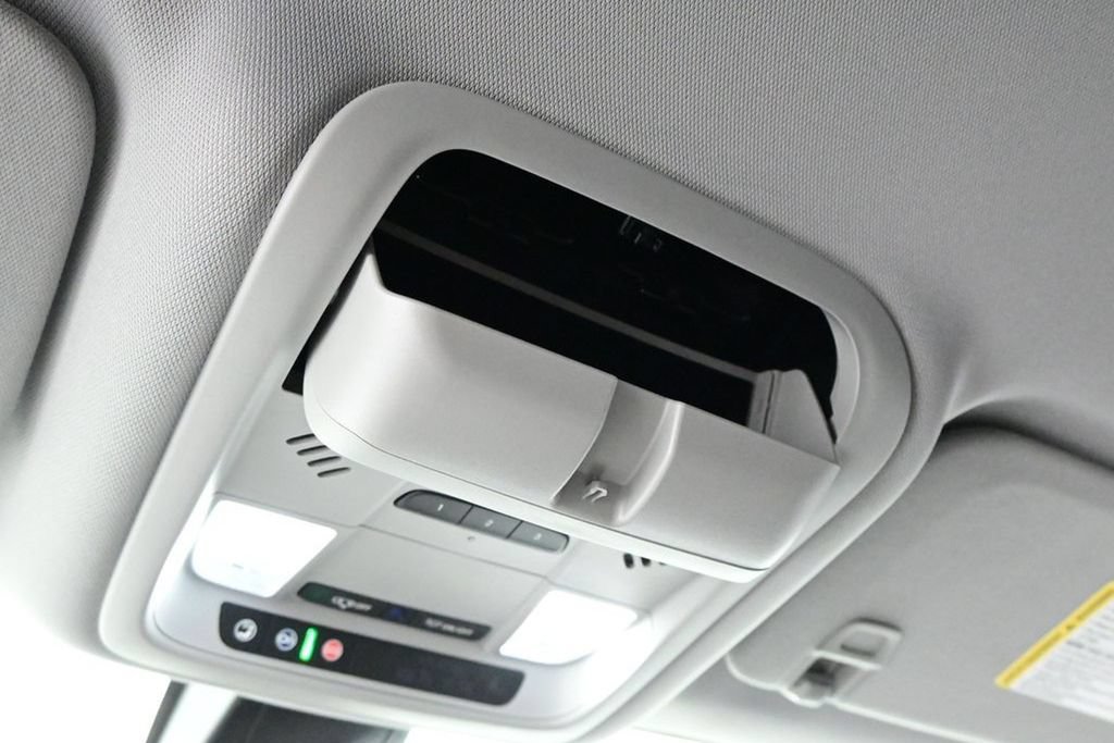 New 2025 Chevrolet Blazer LT w/ Convenience Package FWD image 27