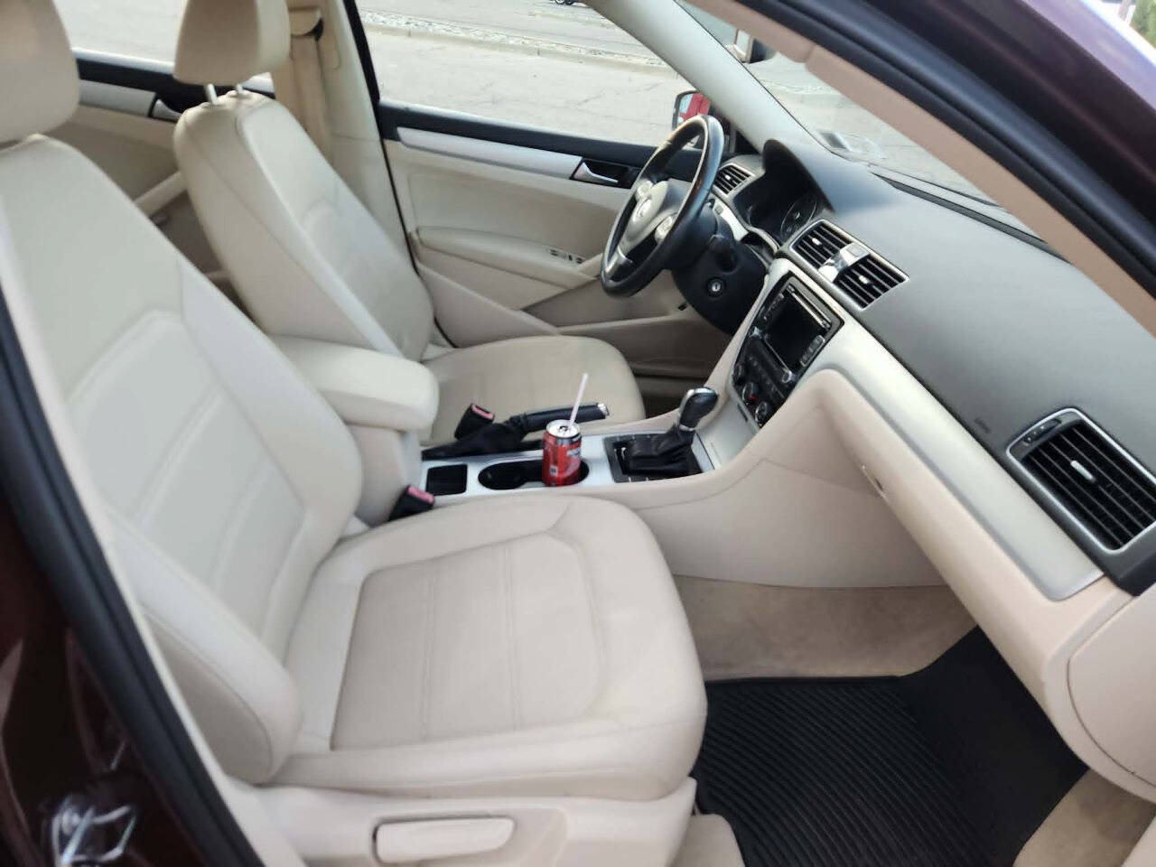 Used 2013 Volkswagen Passat 2.5 SE FWD image 18