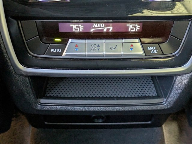 Used 2022 BMW X6 M50i w/ Executive Package image 15