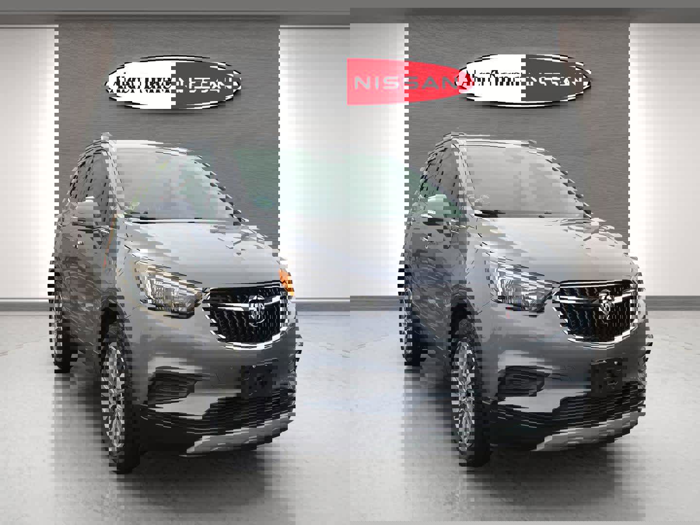 Used 2019 Buick Encore Preferred image 2