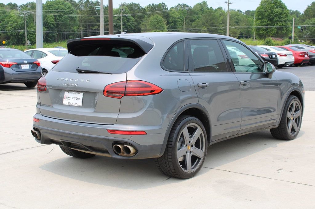Used 2018 Porsche Cayenne S image 7