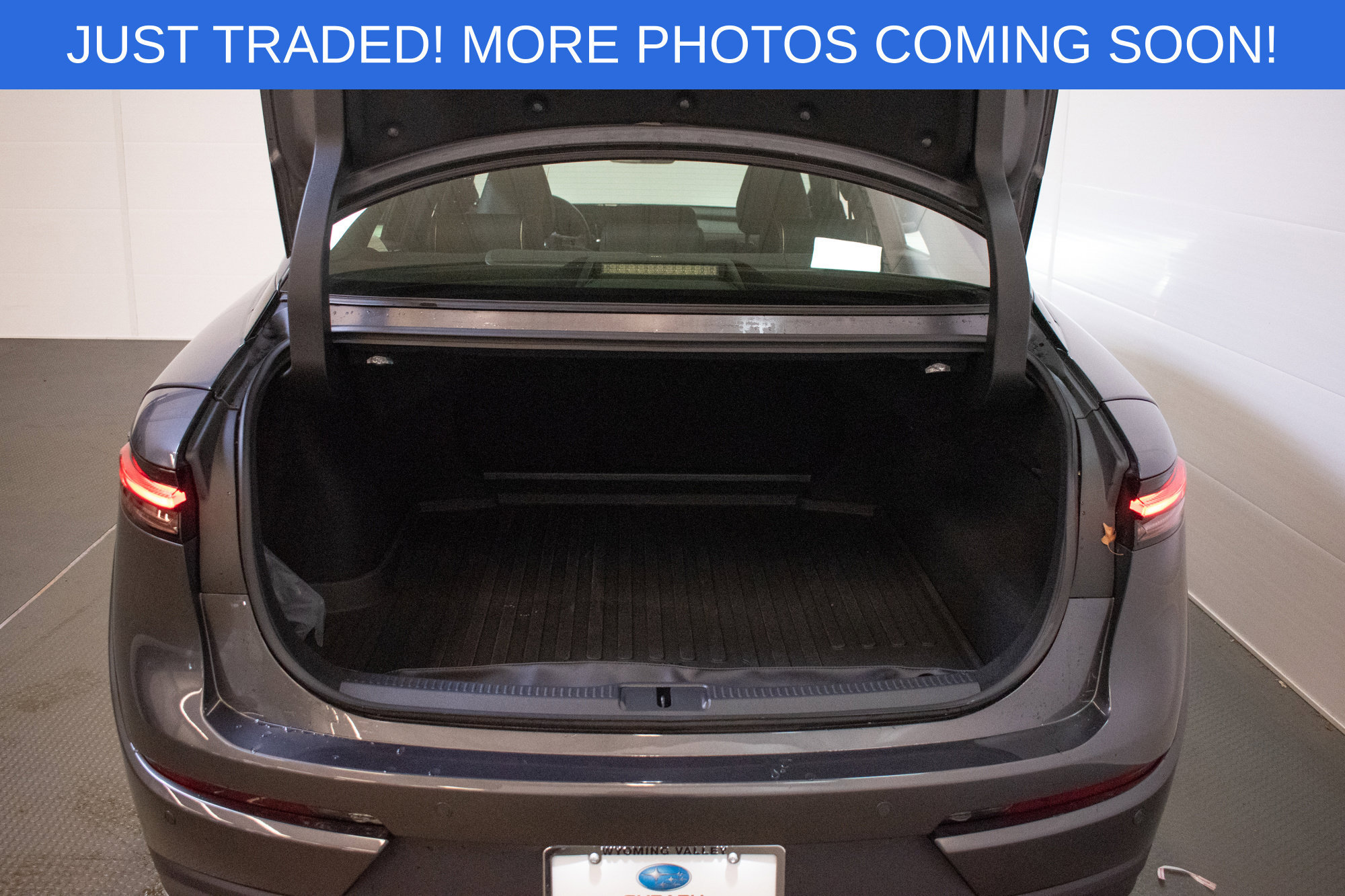 Used 2024 Toyota Crown Platinum AWD/4WD image 25