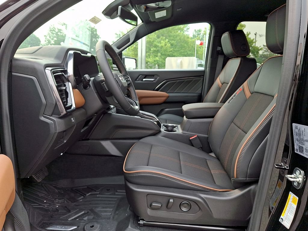 New 2026 GMC Canyon AT4 w/ Nightfall Essentials Package AWD/4WD image 9