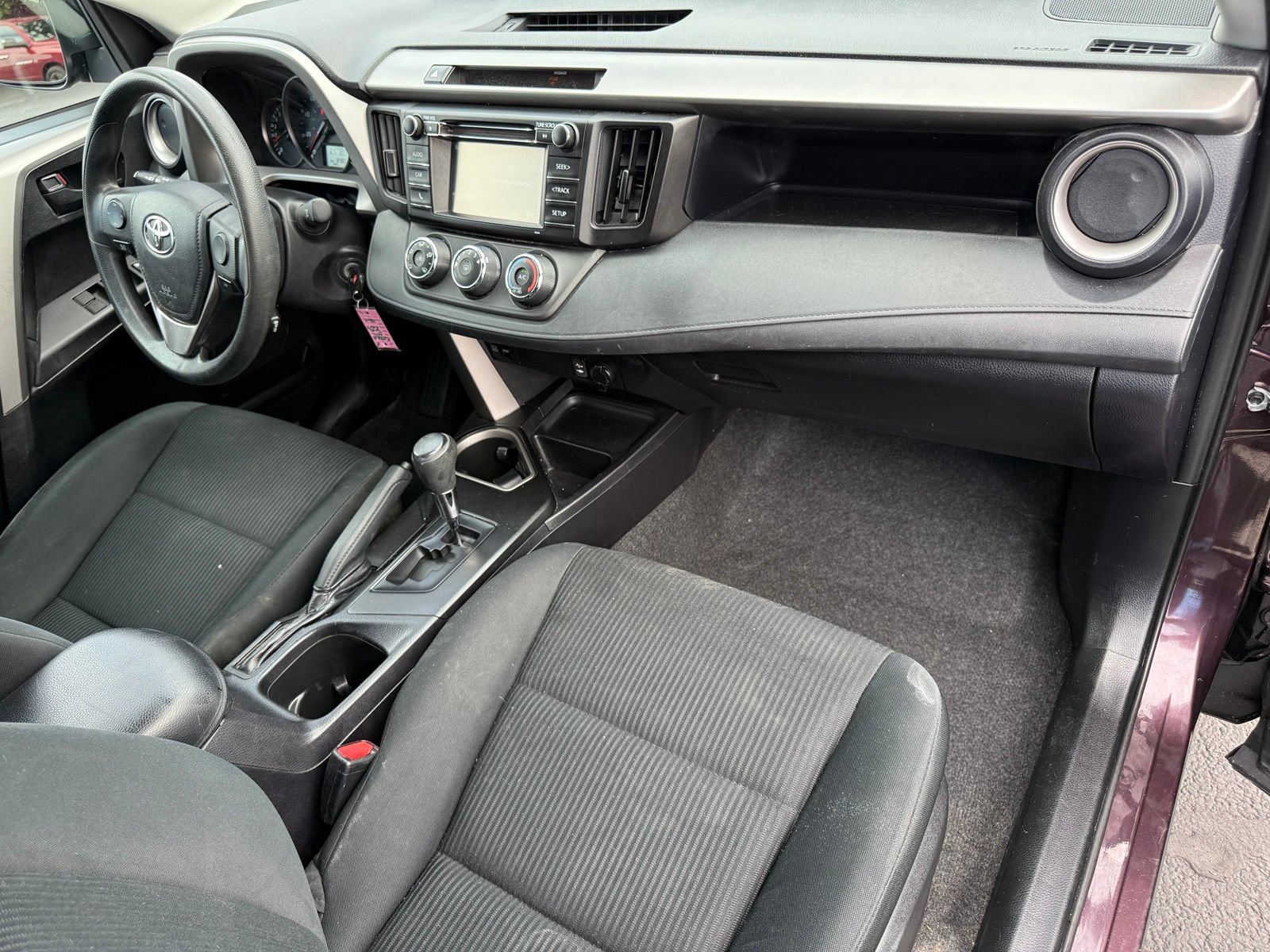 Used 2016 Toyota RAV4 LE FWD image 16