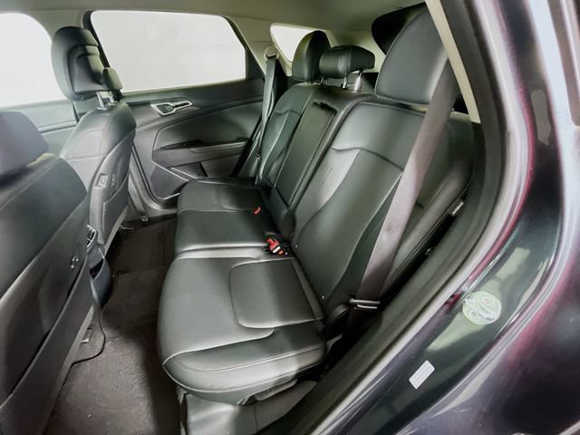 Used 2025 Kia Sportage EX FWD image 25