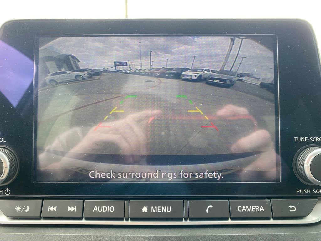 Used 2023 Nissan Rogue SV image 21