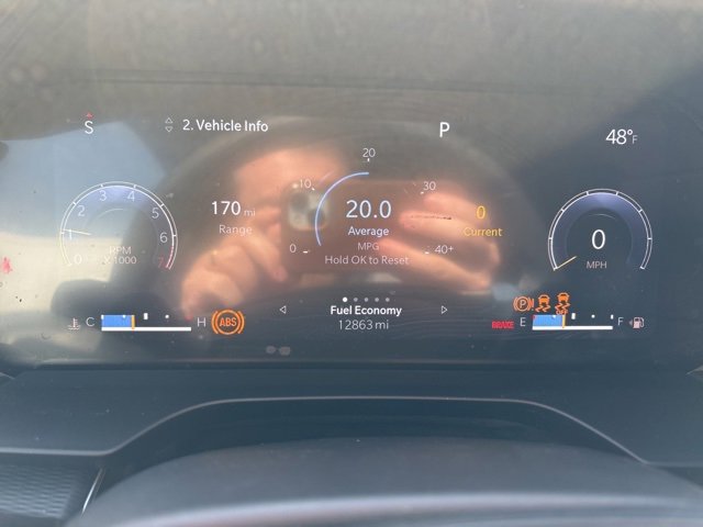 Used 2024 Jeep Grand Cherokee L Laredo image 9