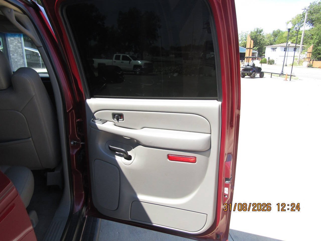 Used 2006 Chevrolet Avalanche Z71 w/ Sun And Sound Package AWD/4WD image 15