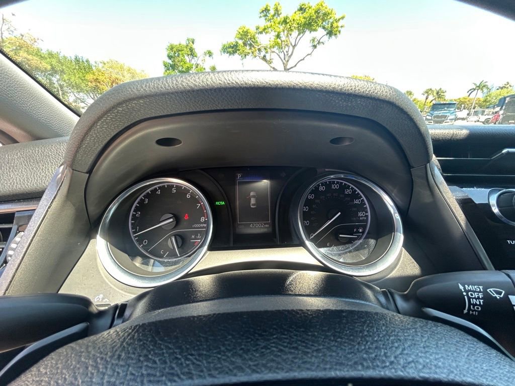 Used 2019 Toyota Camry SE w/ Convenience Package image 39