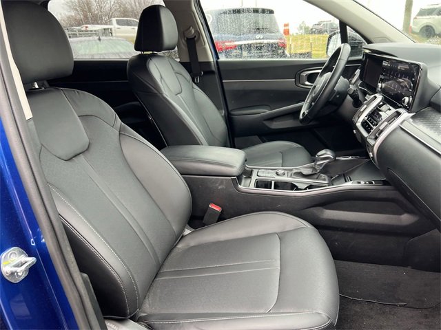 Certified 2023 Kia Sorento S image 25