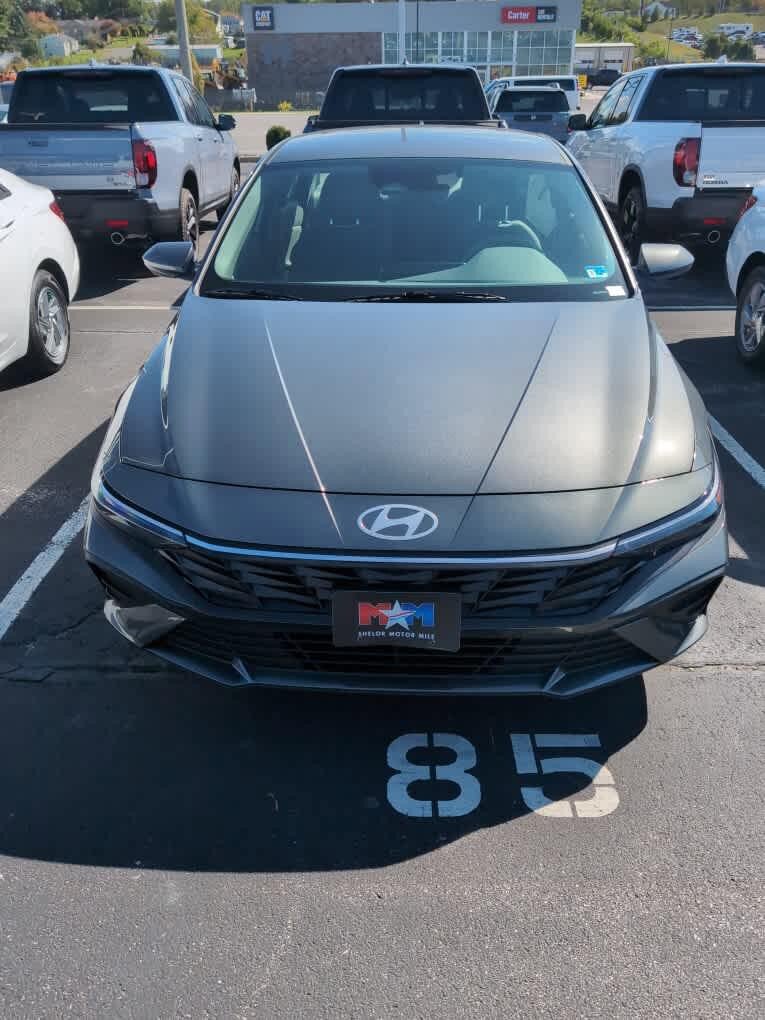 New 2026 Hyundai Elantra SE FWD image 13