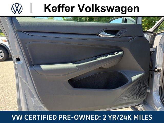Used 2024 Volkswagen GTI SE FWD image 16