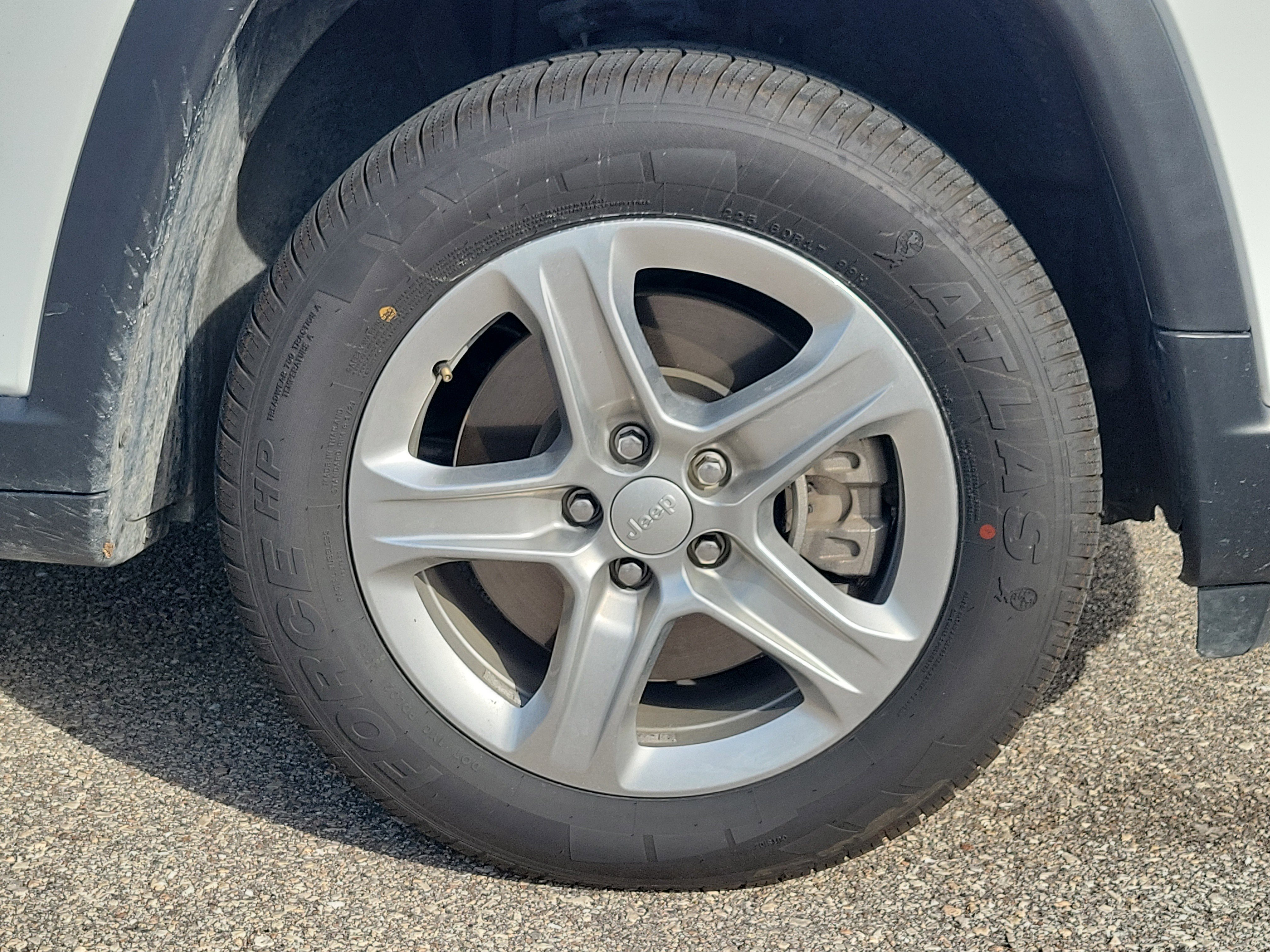 Used 2024 Jeep Compass Latitude image 7