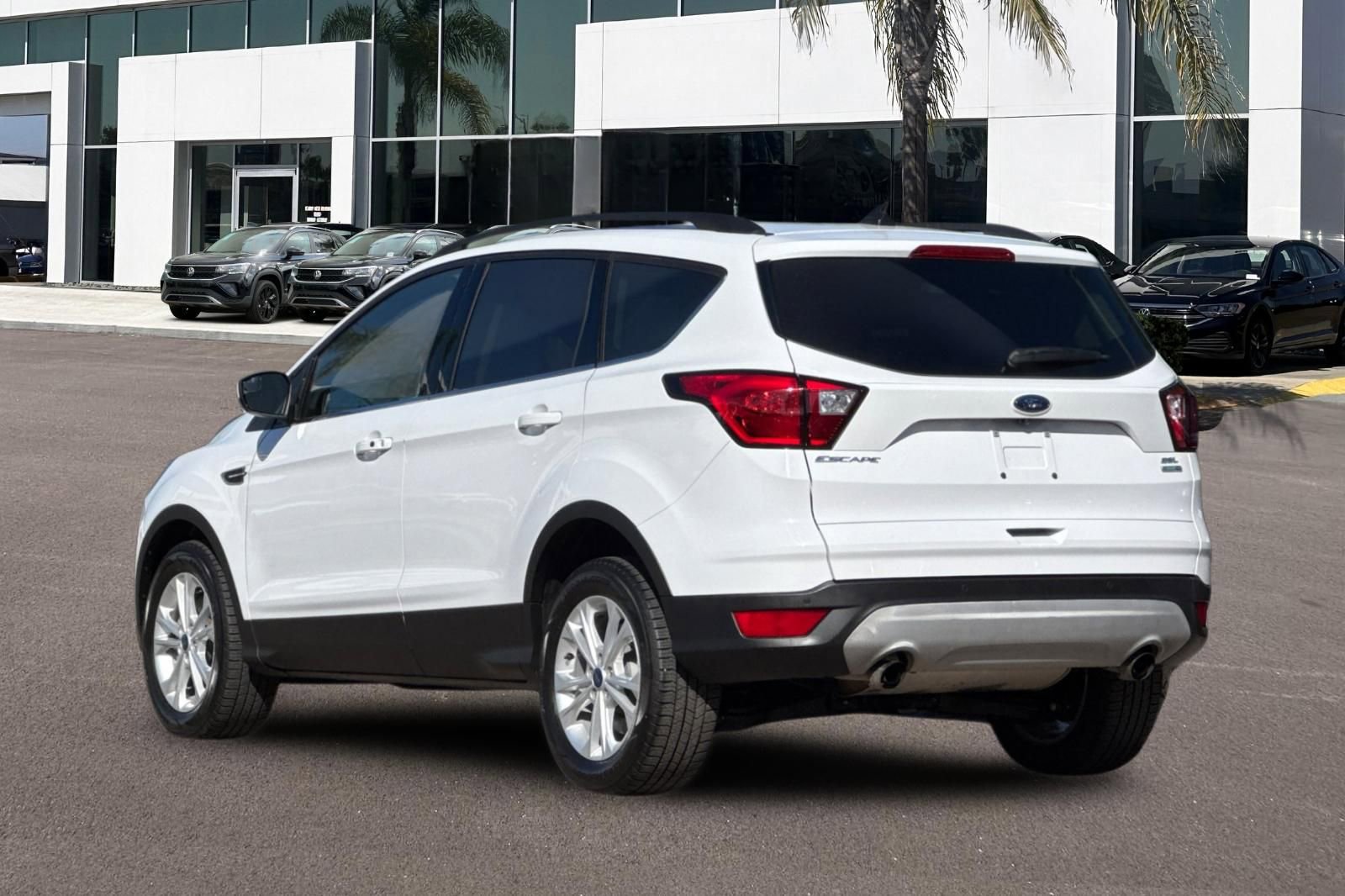 Used 2019 Ford Escape SEL image 5