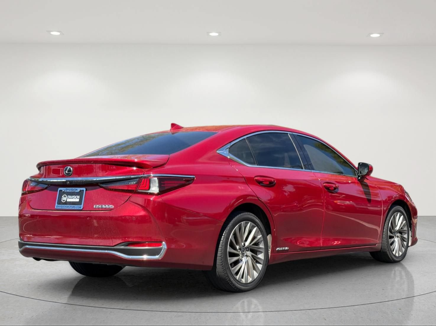 Used 2019 Lexus ES 300h w/ Accessory Package 2 FWD image 4