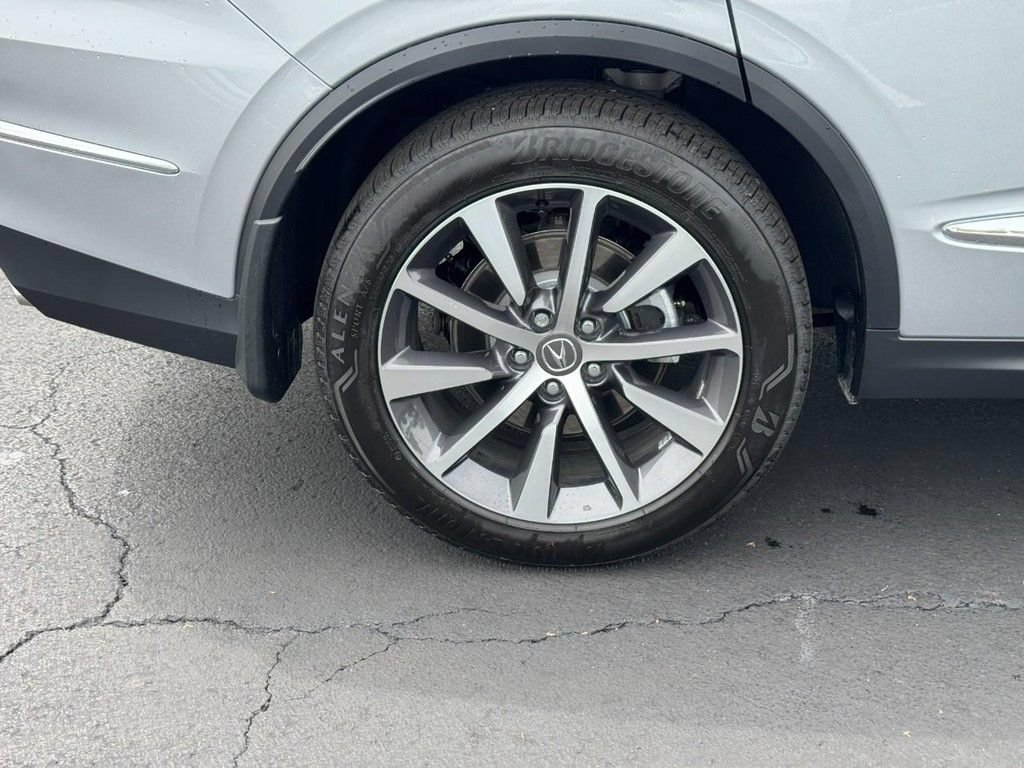 Certified 2026 Acura MDX w/ Technology Package FWD image 9