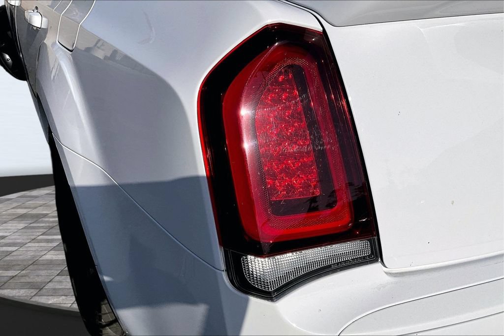 Used 2023 Chrysler 300 C RWD image 33