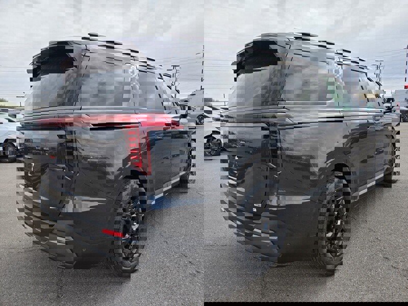 New 2026 Kia Carnival SX Prestige image 3