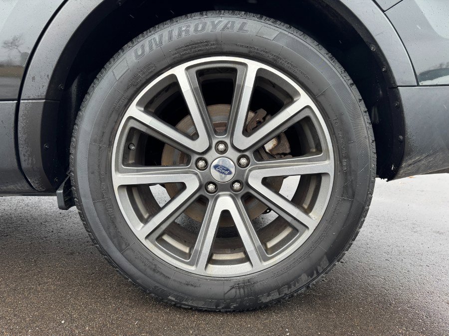 Used 2015 Ford Explorer XLT w/ Equipment Group 202A image 13