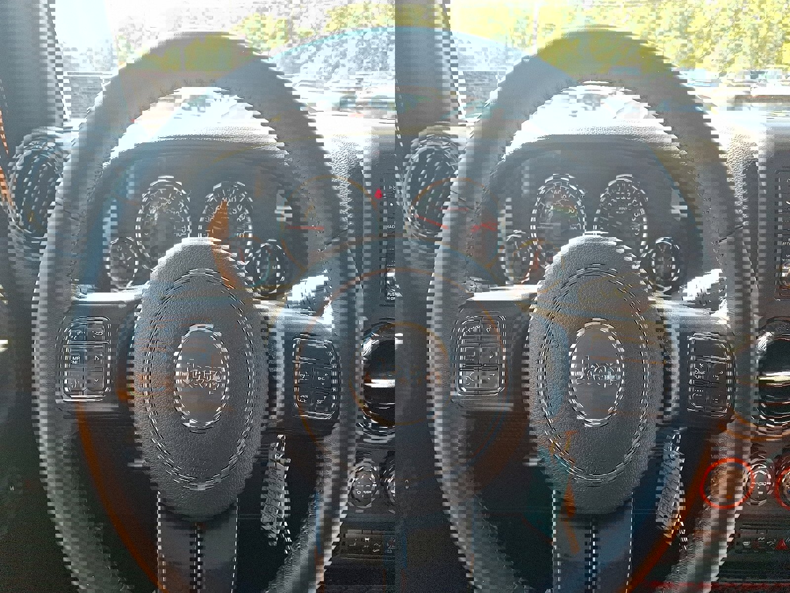 Used 2018 Jeep Wrangler Unlimited Rubicon image 19
