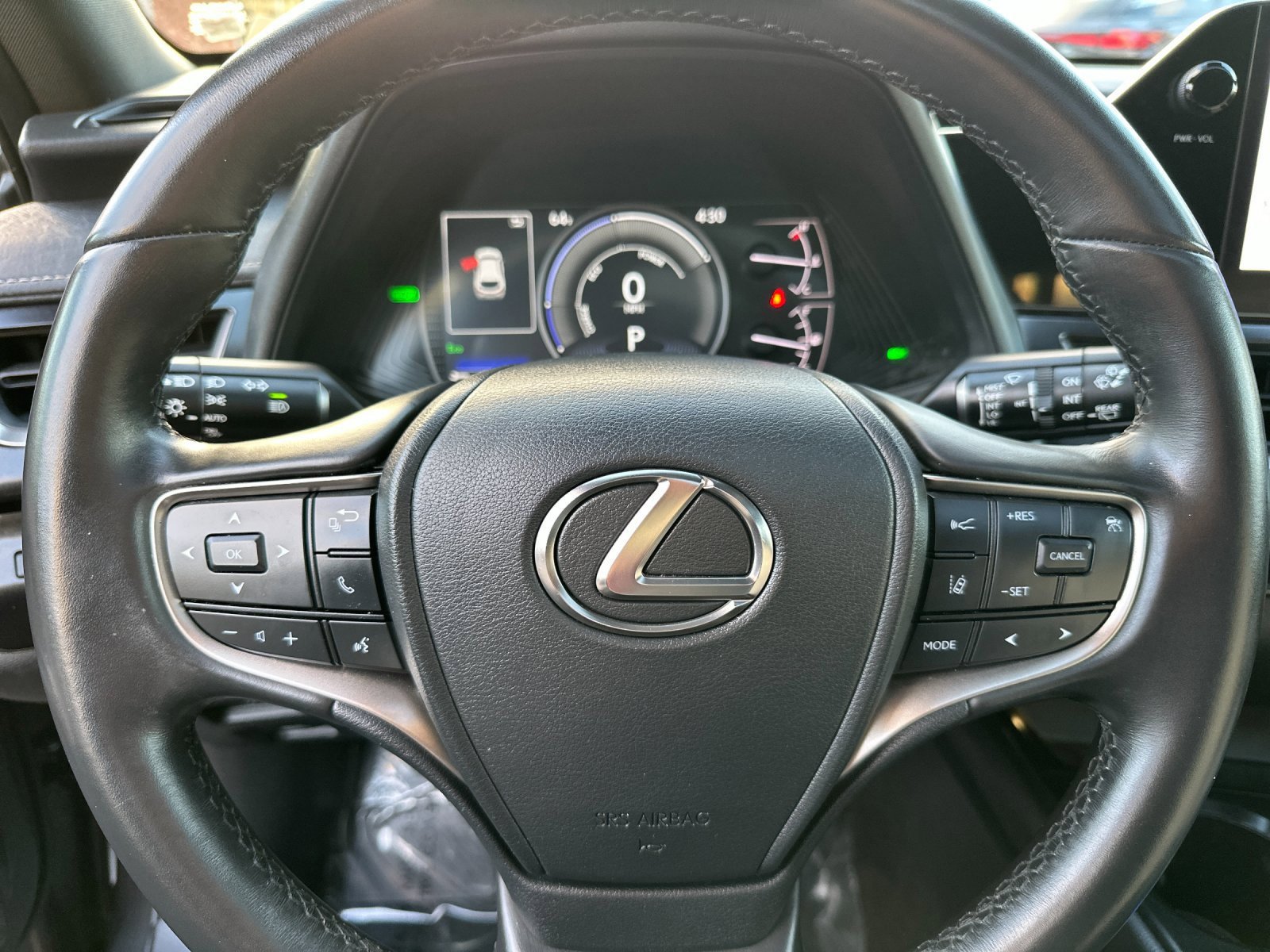 Used 2023 Lexus UX 250h FWD w/ Accessory Package (Z2) image 26