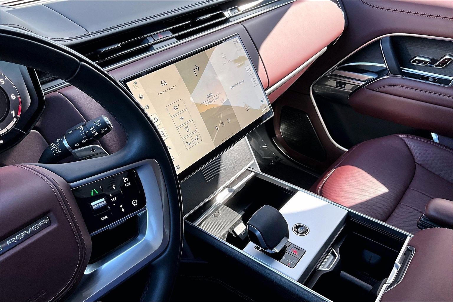 Used 2025 Land Rover Range Rover Autobiography image 31