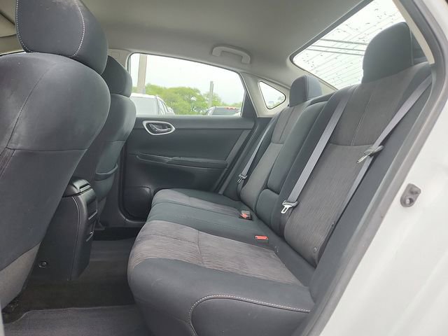 Used 2015 Nissan Sentra SV FWD image 6