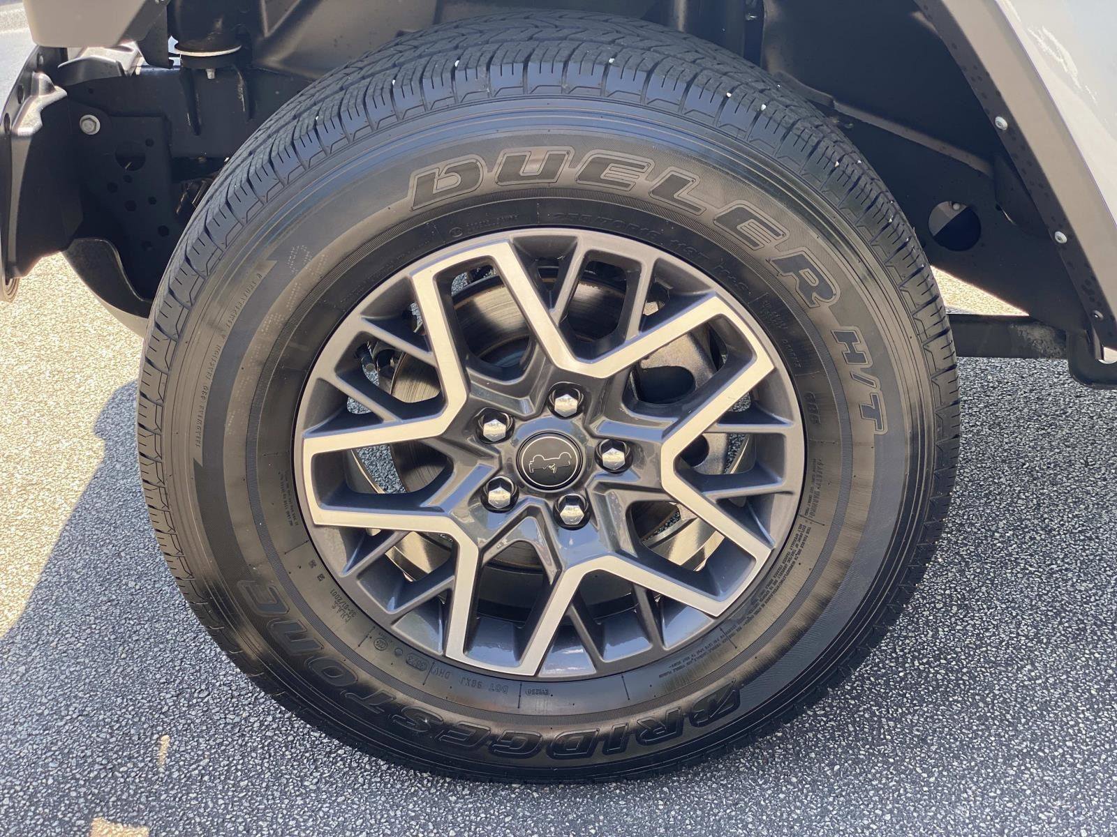 Used 2024 Jeep Wrangler Unlimited Sahara w/ Dual Top Group AWD/4WD image 11