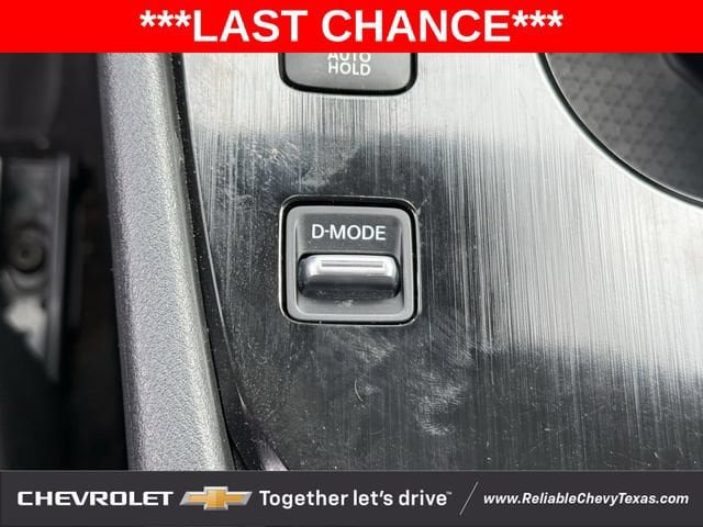Used 2023 Nissan Rogue S FWD image 19