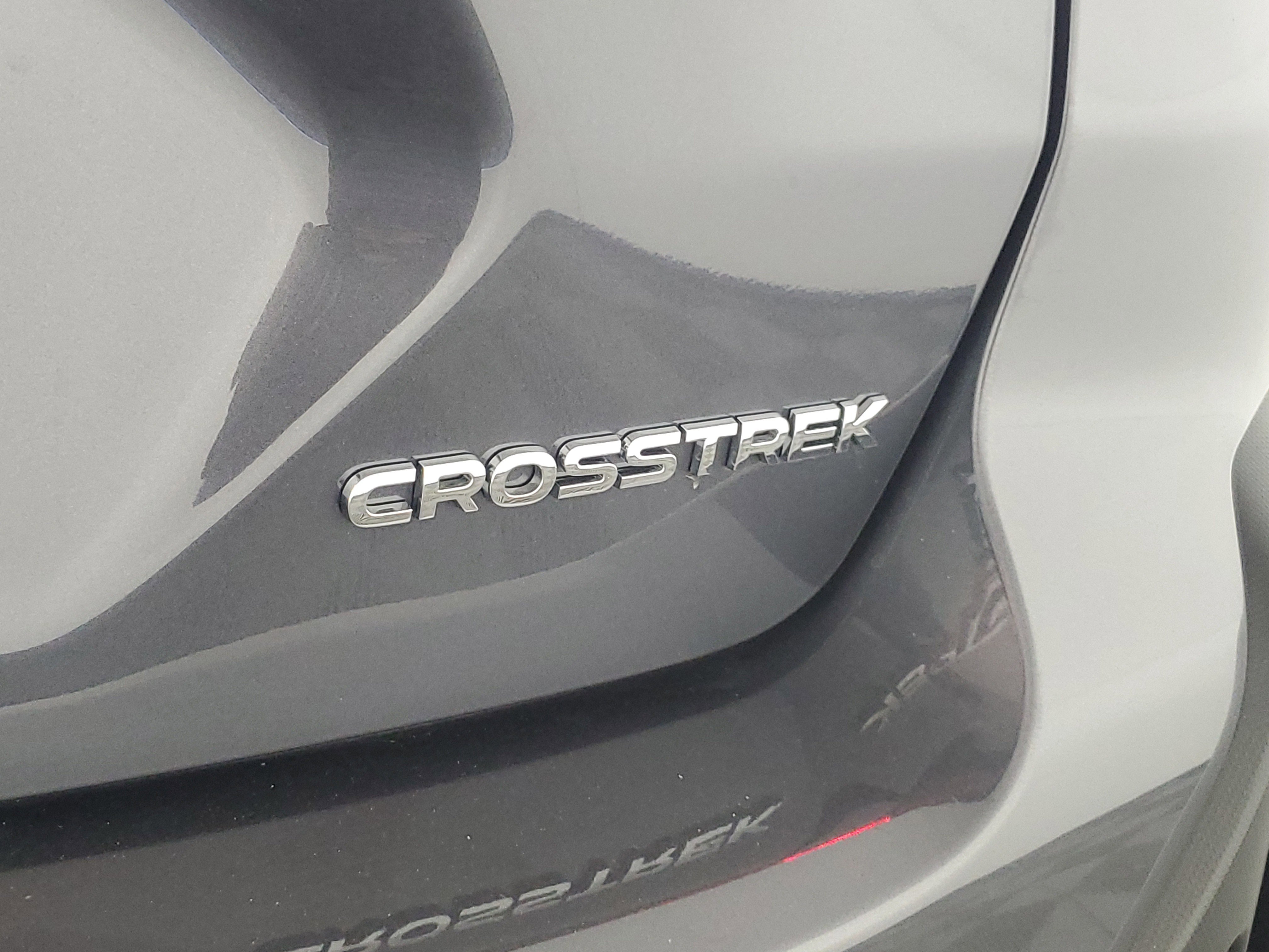 Used 2025 Subaru Crosstrek 2.0i Premium AWD/4WD image 32