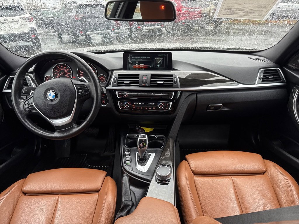 Used 2017 BMW 330i xDrive Wagon w/ Premium Package image 26