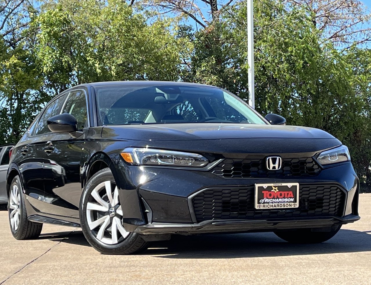 Used 2025 Honda Civic LX image 2